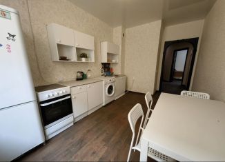 Продаю двухкомнатную квартиру, 63 м2, посёлок Российский, улица Атамана Бабыча, 11