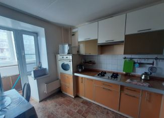 Сдаю в аренду 1-комнатную квартиру, 37 м2, Кстово, площадь Ленина, 2