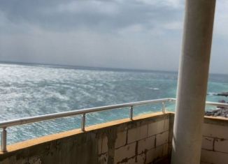 Однокомнатная квартира на продажу, 42 м2, посёлок городского типа Кореиз, Прибрежная улица, 1А