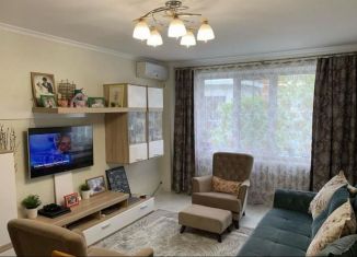 Трехкомнатная квартира на продажу, 72 м2, Краснодар, улица Думенко, 10, микрорайон Юбилейный