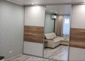 Сдам в аренду однокомнатную квартиру, 40 м2, Тюменская область, улица Павла Шарова, 5