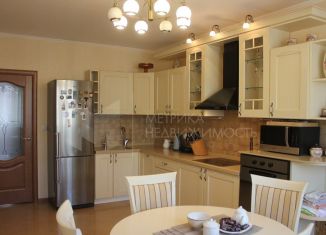 Продам двухкомнатную квартиру, 84 м2, Тюмень, Депутатская улица, 80к2