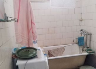 Продается двухкомнатная квартира, 41 м2, Дзержинск, улица Ватутина, 28
