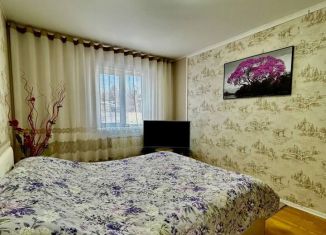 Продаю четырехкомнатную квартиру, 91 м2, Можга, микрорайон Компрессорный, 12