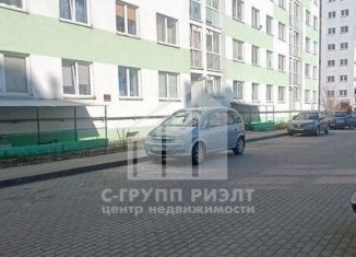 Продаю однокомнатную квартиру, 31.8 м2, Калининград, улица Маршала Новикова, 11, Московский район