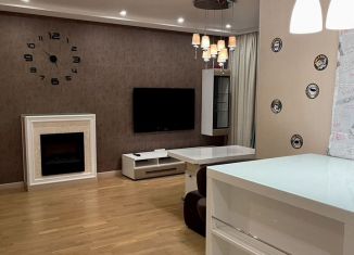 Продаю трехкомнатную квартиру, 96 м2, Калининград, улица Горького, 98
