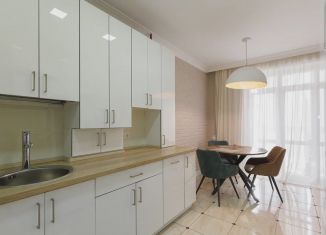 Продается 2-комнатная квартира, 57.5 м2, Калининград, улица Юрия Гагарина, 13