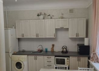 Продам 2-ком. квартиру, 37.7 м2, Челябинск, улица Ловина, 20
