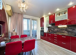 Продается трехкомнатная квартира, 78 м2, Краснодар, улица Бульварное Кольцо, 18