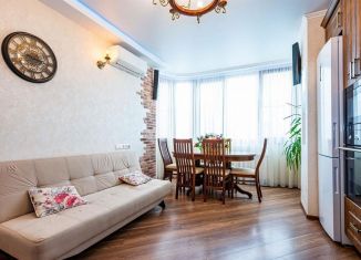 Продам 3-комнатную квартиру, 84 м2, Краснодар, Таманская улица, 130/3, микрорайон Дубинка