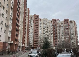 Продаю 3-комнатную квартиру, 109.5 м2, Санкт-Петербург, улица Ленсовета, 90, метро Московская
