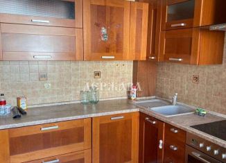 Сдается 2-ком. квартира, 60 м2, Старый Оскол, ЖК Витязь, микрорайон Северный, 7