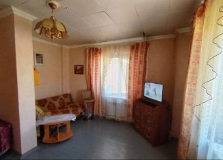 Продается 1-комнатная квартира, 30 м2, Шелехов, 1-й микрорайон, 63