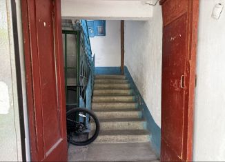 Продаю 3-ком. квартиру, 67.4 м2, Симферополь, Хабаровская улица, 48к1