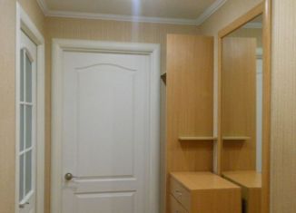 Сдается в аренду 2-комнатная квартира, 50 м2, Курган, улица Красина, 56