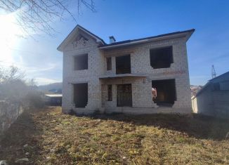 Продам дом, 416 м2, Нальчик, площадь 400-летия, район Центр