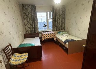 Сдается двухкомнатная квартира, 46 м2, Дзержинск, улица Комбрига Патоличева, 29