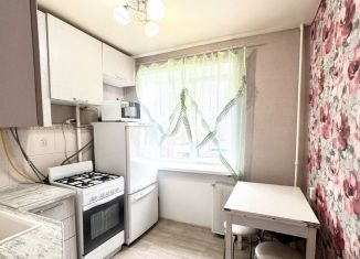 Сдается в аренду 1-комнатная квартира, 36 м2, Казань, улица Айдарова, 8А