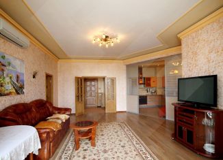 Сдаю в аренду трехкомнатную квартиру, 120 м2, Москва, проспект Вернадского, 105к4, район Тропарёво-Никулино