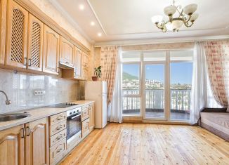 Продаю 2-ком. квартиру, 67 м2, Ялта, Загородная улица, 17В, ЖК Дарсан-Палас