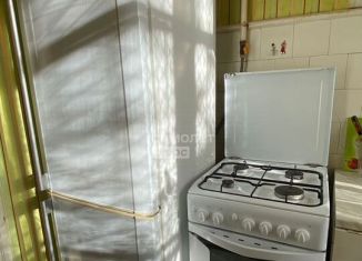 Продам 3-ком. квартиру, 47 м2, Иваново, улица Арсения, 11