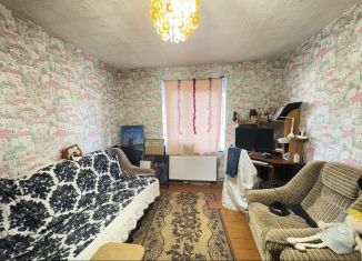 Продам двухкомнатную квартиру, 52 м2, Калининградская область, улица Бурова, 5