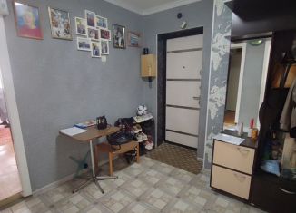 Продам трехкомнатную квартиру, 70 м2, Гулькевичи, улица 50 лет ВЛКСМ, 14