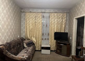 Сдается двухкомнатная квартира, 43 м2, Волхов, Волховский проспект, 43А