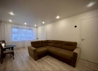 Продается 2-комнатная квартира, 45 м2, Мурманск, улица Папанина, 12