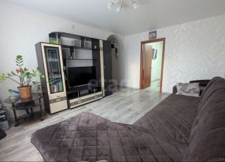 Продажа 3-ком. квартиры, 54 м2, Сарапул, улица Азина, 144
