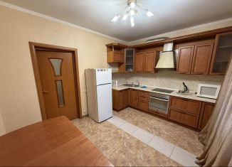 Сдаю в аренду 1-ком. квартиру, 42 м2, Тюменская область, улица Циолковского, 13