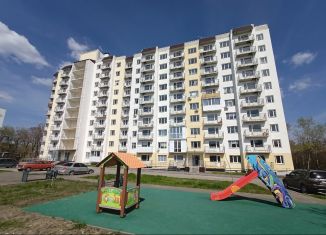 Продается трехкомнатная квартира, 67.3 м2, Саратов, Брянская улица, 12