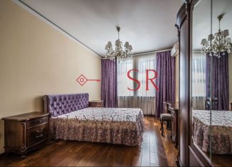 Сдам в аренду 3-ком. квартиру, 122 м2, Санкт-Петербург, 8-я Советская улица, 37-39, муниципальный округ Смольнинское