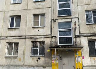 Продам 2-комнатную квартиру, 42.9 м2, Челябинск, улица Калинина, 8, Калининский район