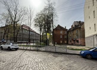 Продаю 2-ком. квартиру, 37.2 м2, Калининградская область, Советская улица, 9А