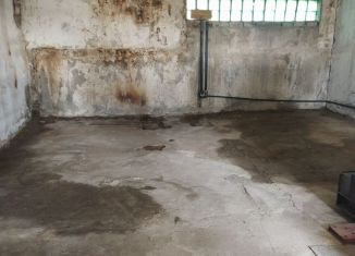 Сдам в аренду гараж, 30 м2, Свердловская область, Советская улица, 17