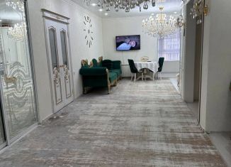 Продам трехкомнатную квартиру, 104.6 м2, Чувашия, Приволжский бульвар, 4