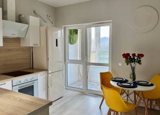 Продается однокомнатная квартира, 37 м2, Новороссийск, улица Матвейкина, 1А