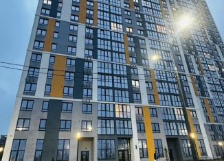 Продам 2-ком. квартиру, 70.5 м2, Тула, улица Седова, 26к2