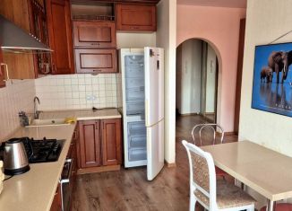 Сдам квартиру студию, 40 м2, Сыктывкар, Интернациональная улица, 166