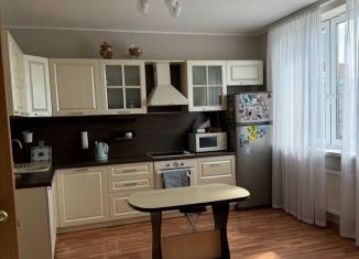 Сдается 2-ком. квартира, 66 м2, Екатеринбург, бульвар Академика Н.А. Семихатова, 6, Академический район