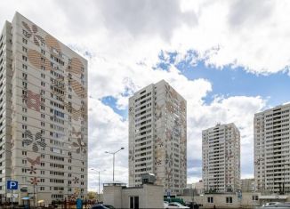 Продам двухкомнатную квартиру, 76 м2, Тюмень, Таврическая улица, 9к7, ЖК Акварель