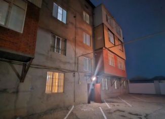 Продам 2-комнатную квартиру, 60 м2, посёлок городского типа Семендер, улица Исрафилова, 18