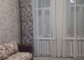 Сдам в аренду четырехкомнатную квартиру, 81.1 м2, Петергоф, Суворовская улица, 7к5