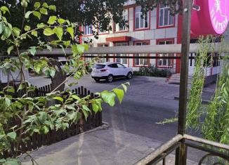 Торговая площадь на продажу, 45 м2, город Кизилюрт, улица Гамзата Цадаса