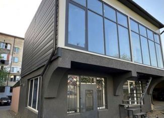 Продаю торговую площадь, 100 м2, Махачкала, улица Абдуллы Мирзаева, 8, Кировский район