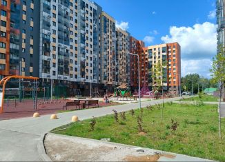 Продается 2-комнатная квартира, 53 м2, поселение Десёновское, улица Яворки, 1к6