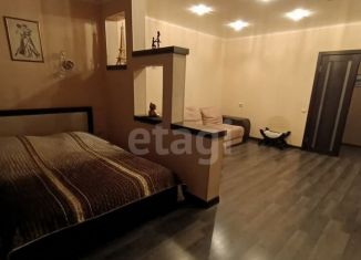 Продаю 2-комнатную квартиру, 67 м2, Миасс, улица Богдана Хмельницкого, 54