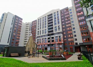 Сдается в аренду 1-ком. квартира, 49 м2, Калининград, улица Маршала Борзова, 107