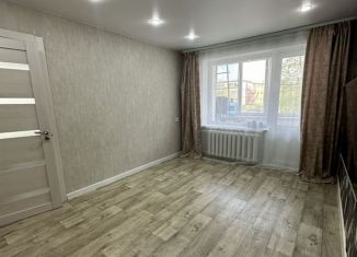 Продаю трехкомнатную квартиру, 52.4 м2, Чайковский, улица Гагарина, 15